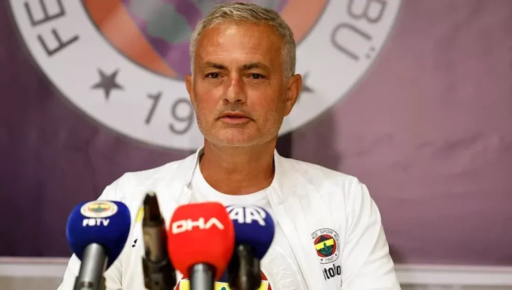 Jose Mourinho yorumcularla resmen dalga geçti